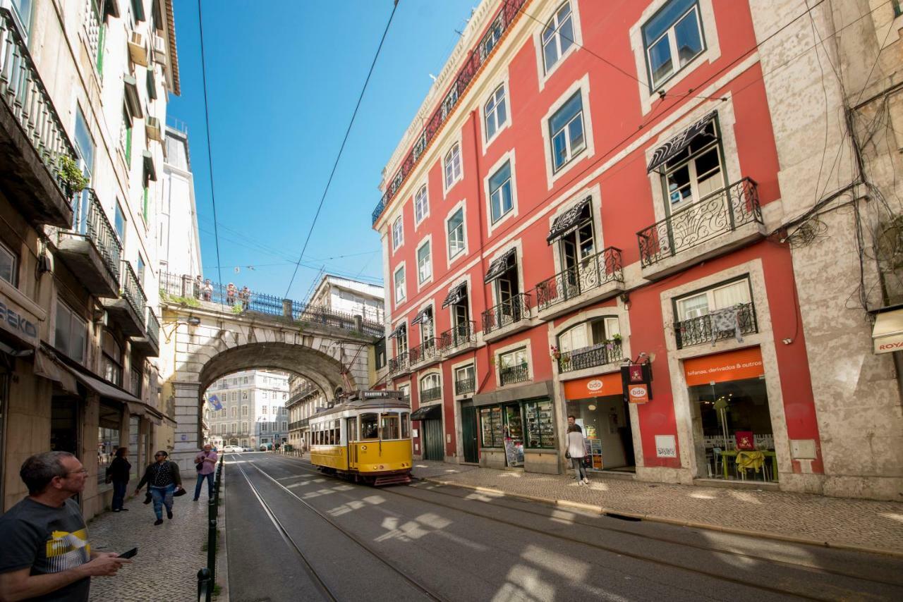 A Captivating Apartment Close To River Tagus In リスボン エクステリア 写真